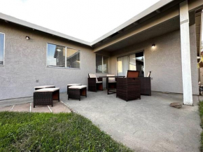 Comfortable House w/ Wi-Fi/TV - TURLOCK,CA